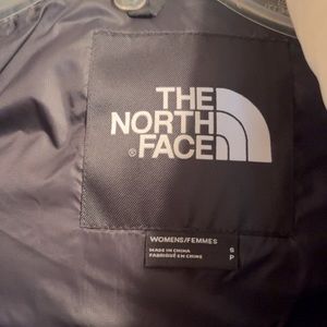 Hi guys! These are cropped north face coats, very warm and super cute!
